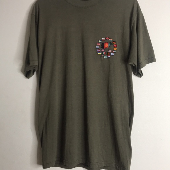 Anvil dark olive tshirt with different country flags on it size medium - Picture 2 of 6
